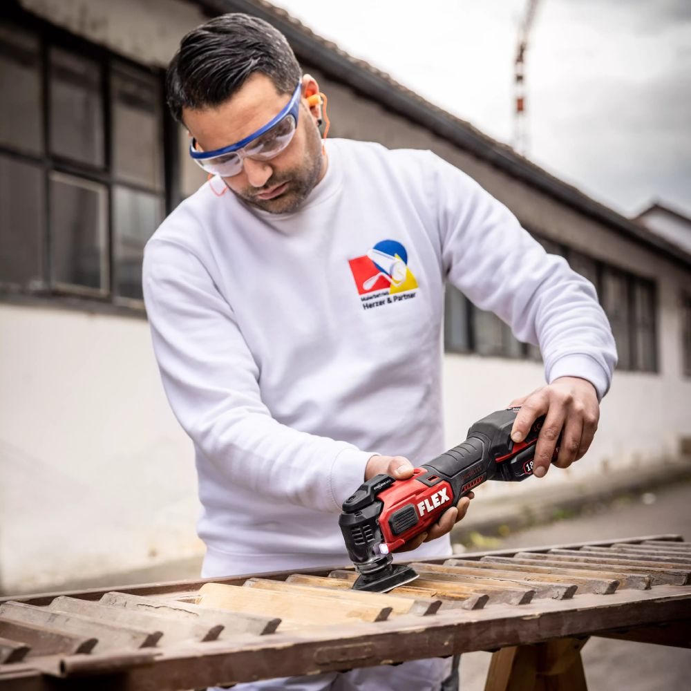 Akumulatorowe narzędzie wielofunkcyjne 18V z uchwytem StarlockMAX "MT 18.0-EC C" | FLEX
