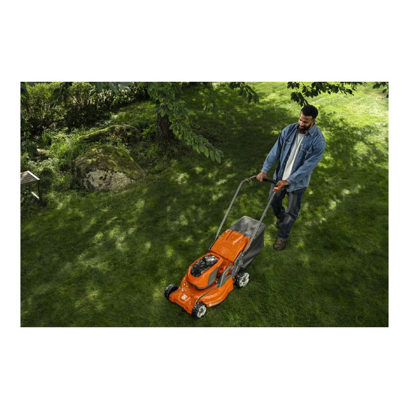 Husqvarna Kosiarka akumulatorowa LC 347iVX