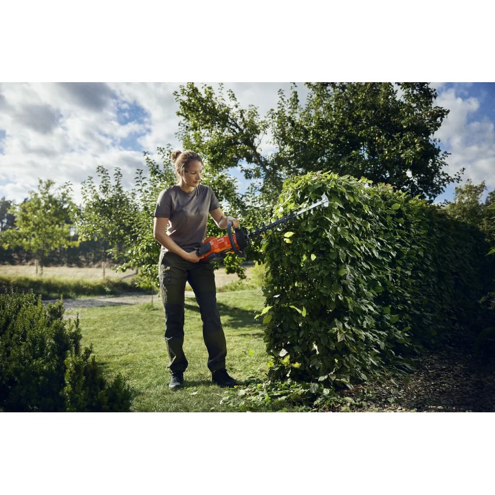Nożyce do żywopłotu akumulatorowe 322iHD60 | Husqvarna