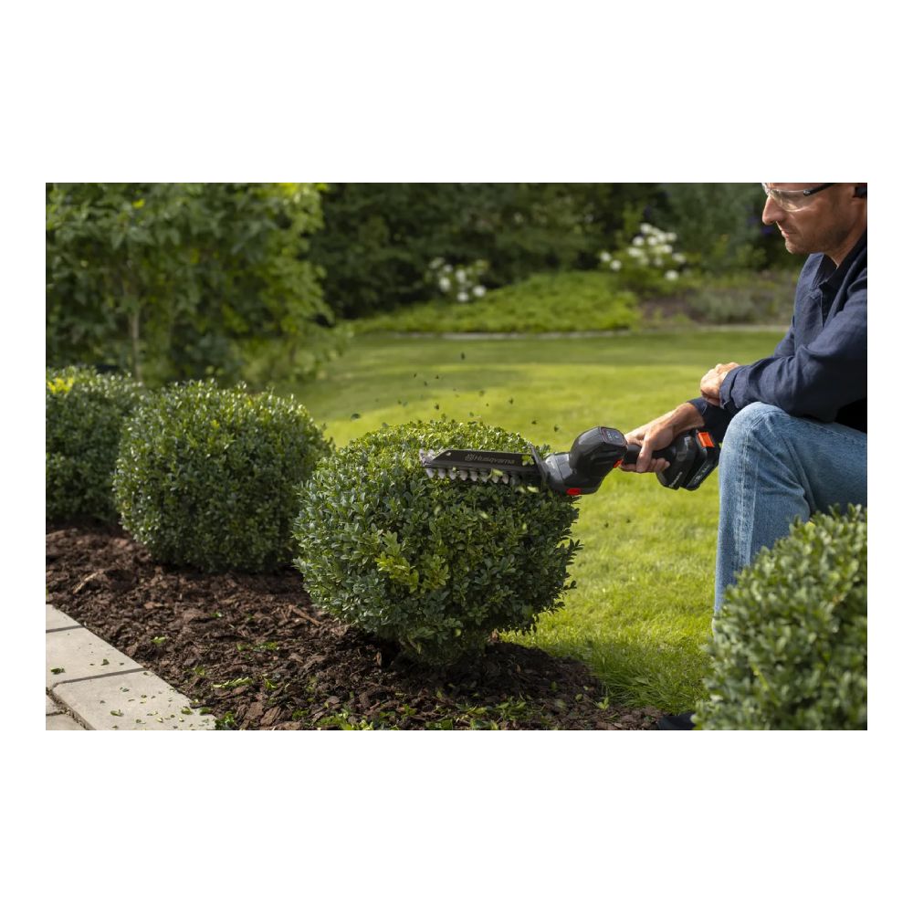 Nożyce do cięcia krzewów na wysięgniku akumulatorowe Aspire™ SE20-P4A | Husqvarna