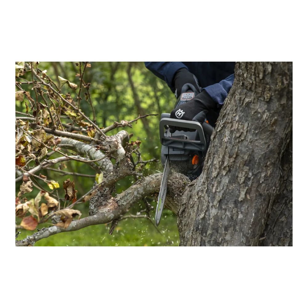 Aspire™ Pilarka łańcuchowa akumulatorowa C15X-P4A | Husqvarna