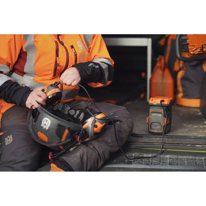 Husqvarna Ładowarka 40-USB150X