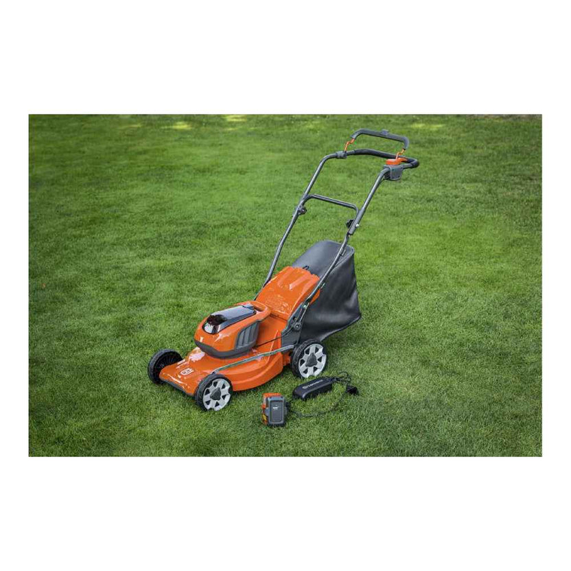 Husqvarna Kosiarka akumulatorowa LC 137i