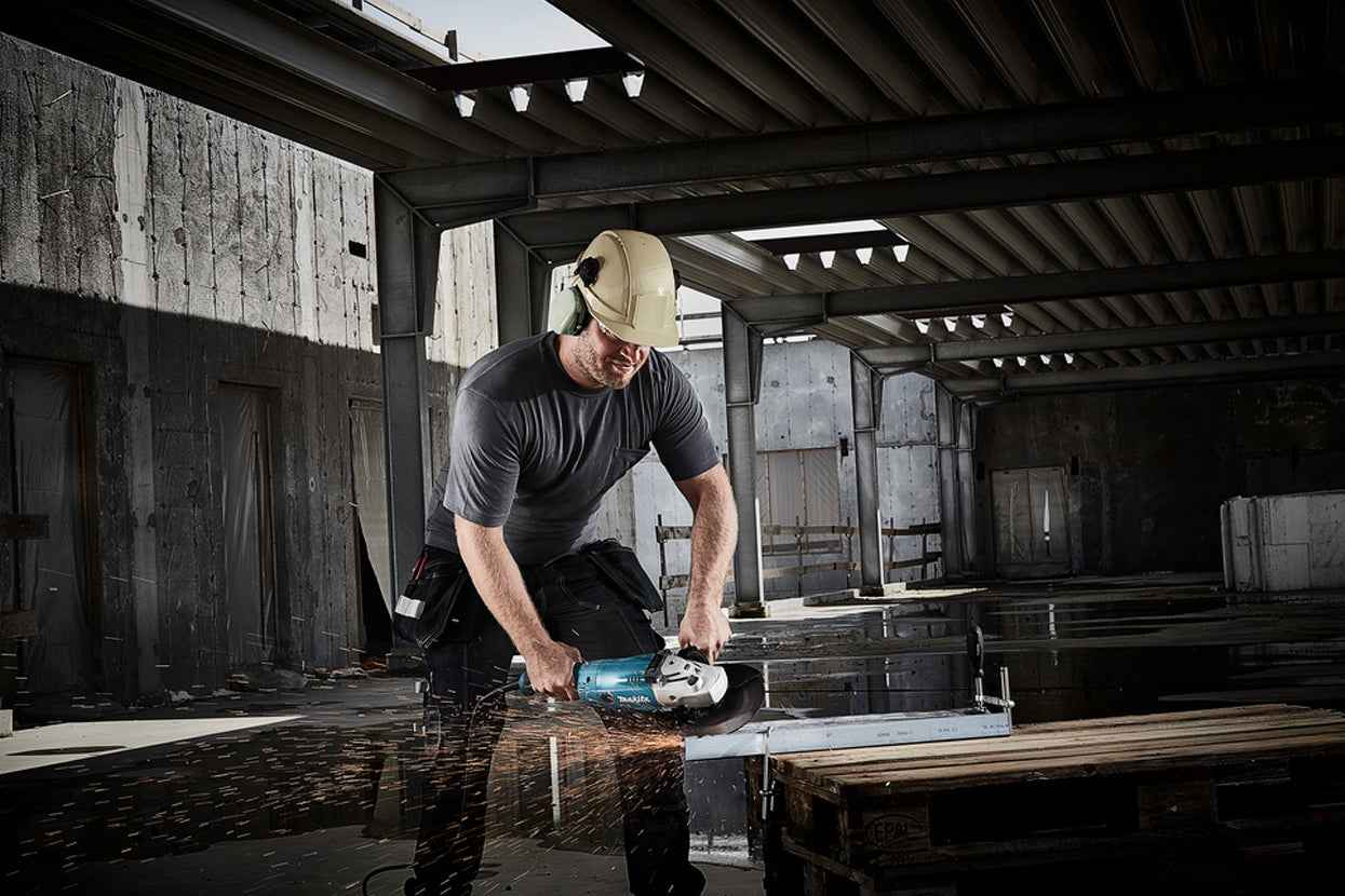 Szlifierka kątowa GA9020 | Makita