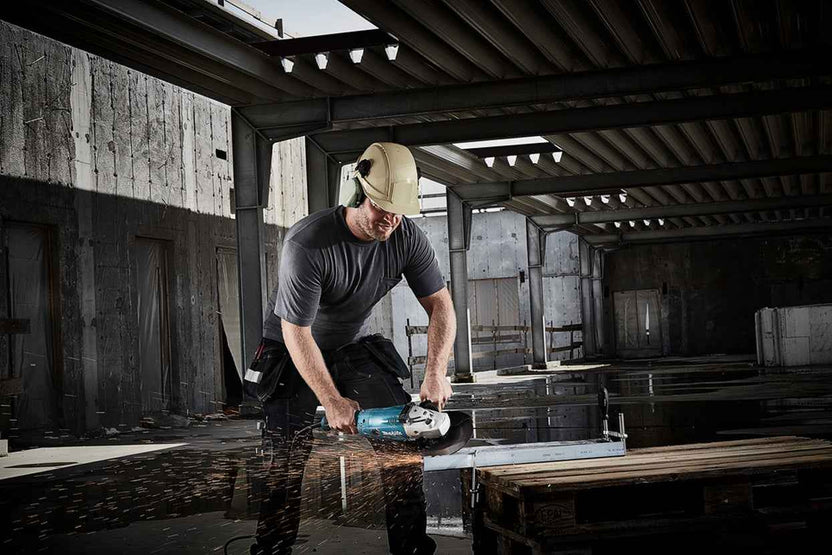 Makita Szlifierka kątowa GA9020