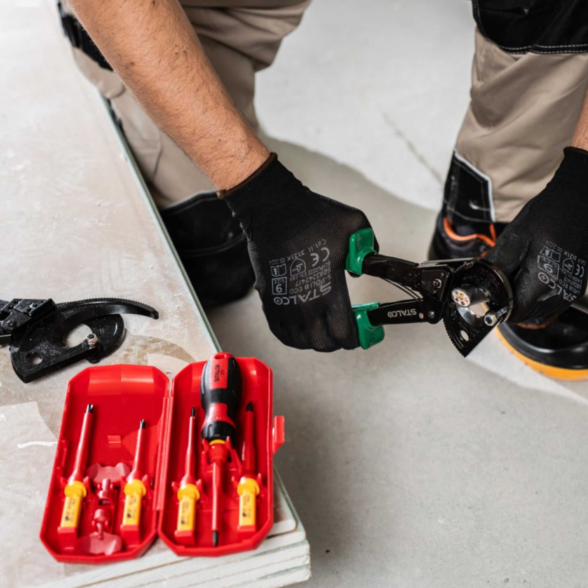 Wkrętaki elektrotechniczne (8 elem.) | STALCO