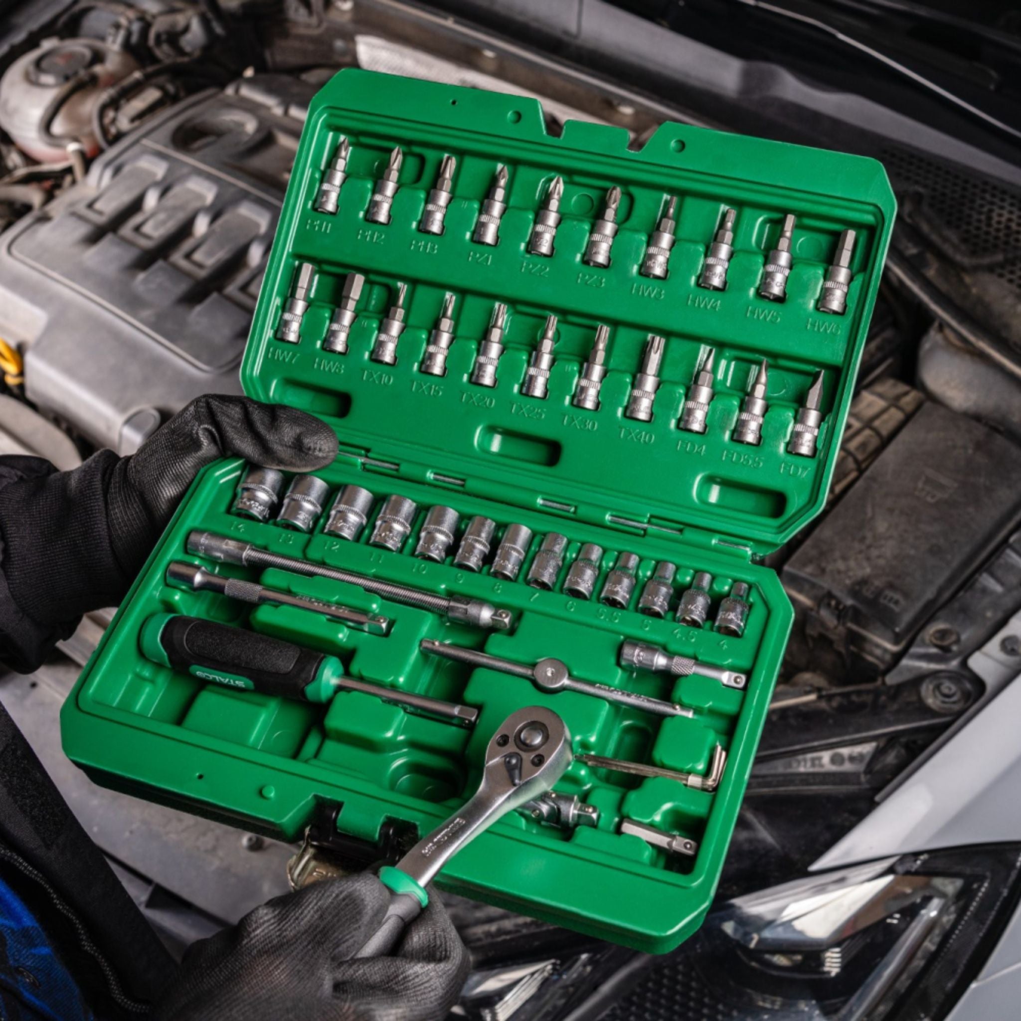 Zestaw kluczy nasadowych 1/4" (48 el.) | STALCO