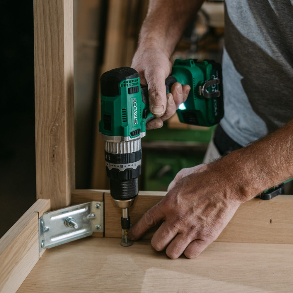 Akumulatorowa wiertarko-wkrętarka DS20-55BL | STALCO