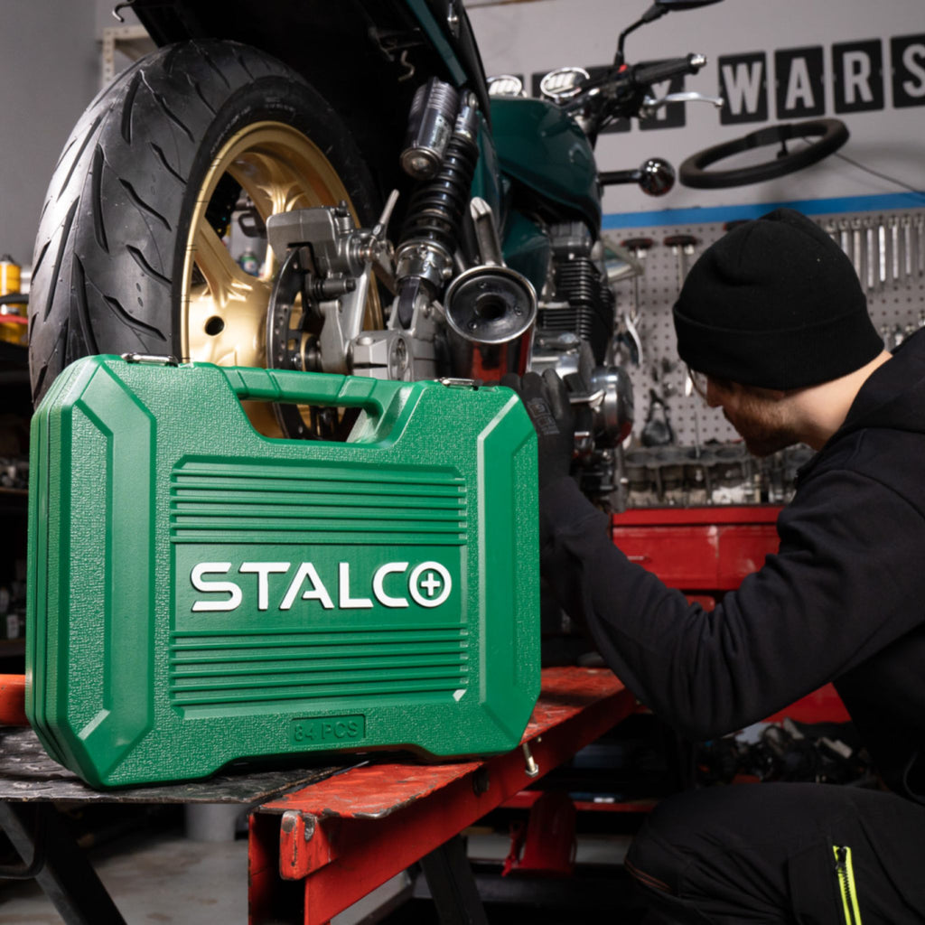 STALCO Zestaw kluczy nasadowych 1/2"+1/4" (84 el.)