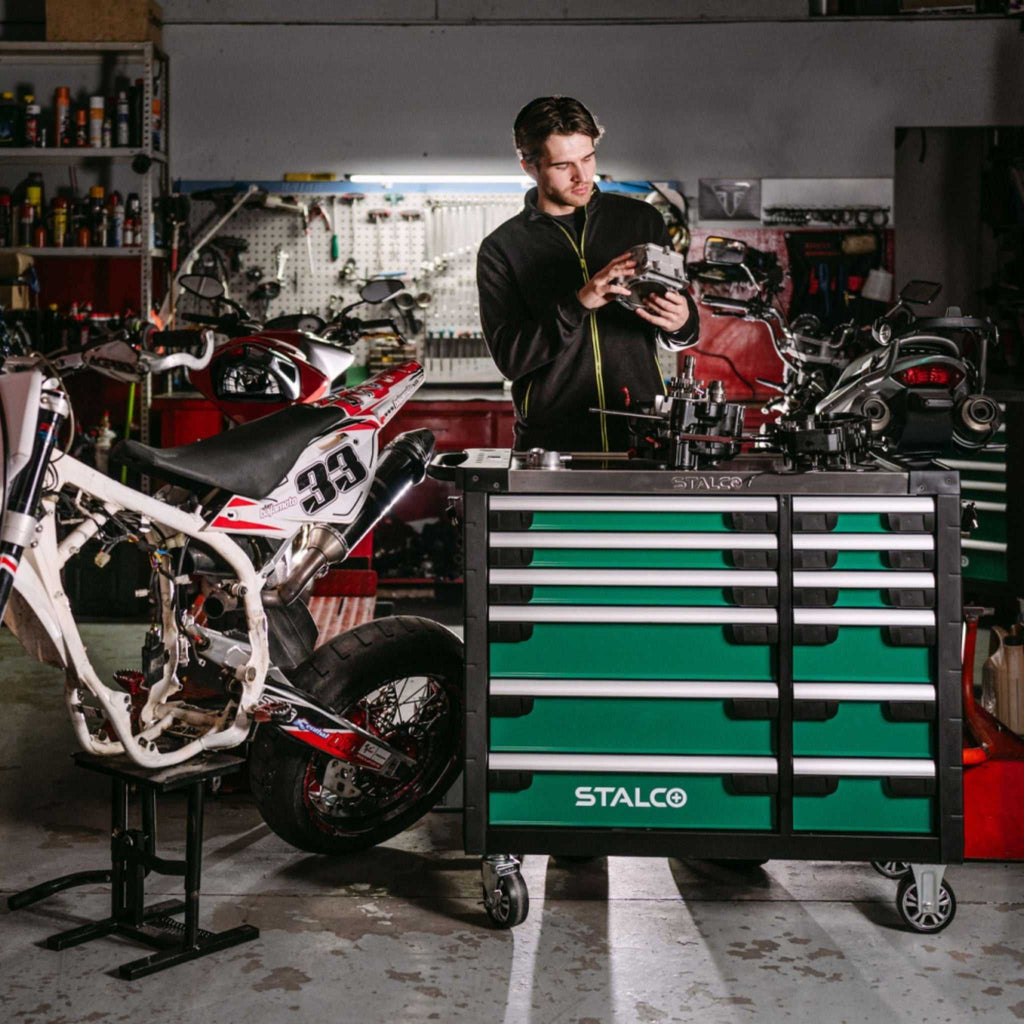 Szafka narzędziowa 12 szuflad z wyposażeniem (blat nierdzewny) | STALCO