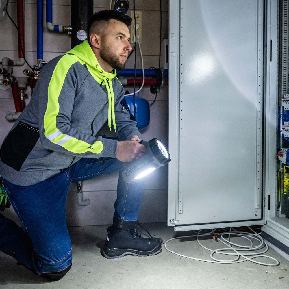 Latarka akumulatorowa LED 800 lm SLS800 | STALCO PERFECT